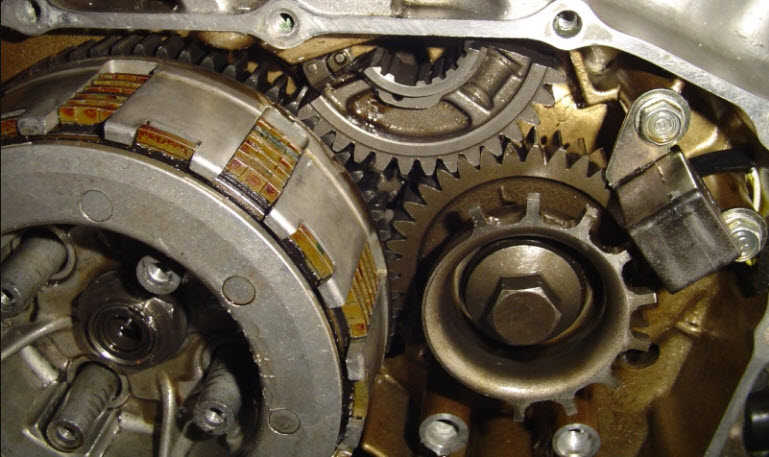 Transalp 600 -- Blocage Transmission primaire -- Doigt allumage multi-cibles.jpg