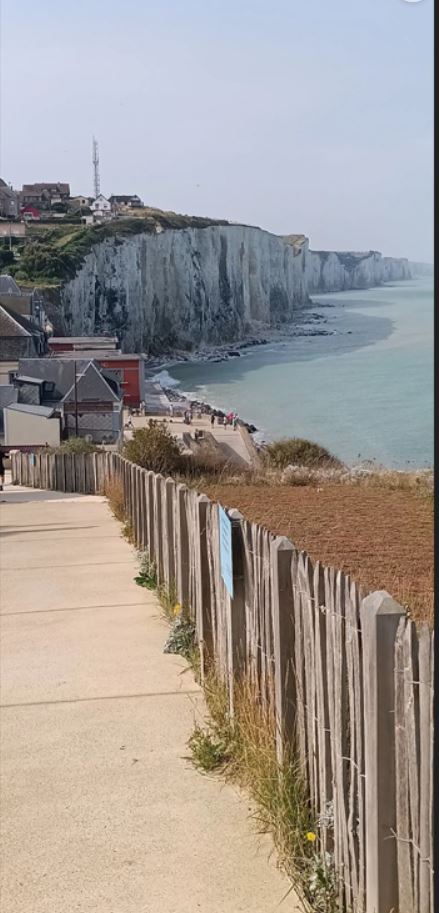 au meme endroit 1.JPG