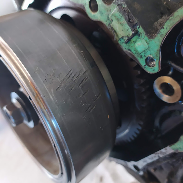 voleur moteur marqué.jpg